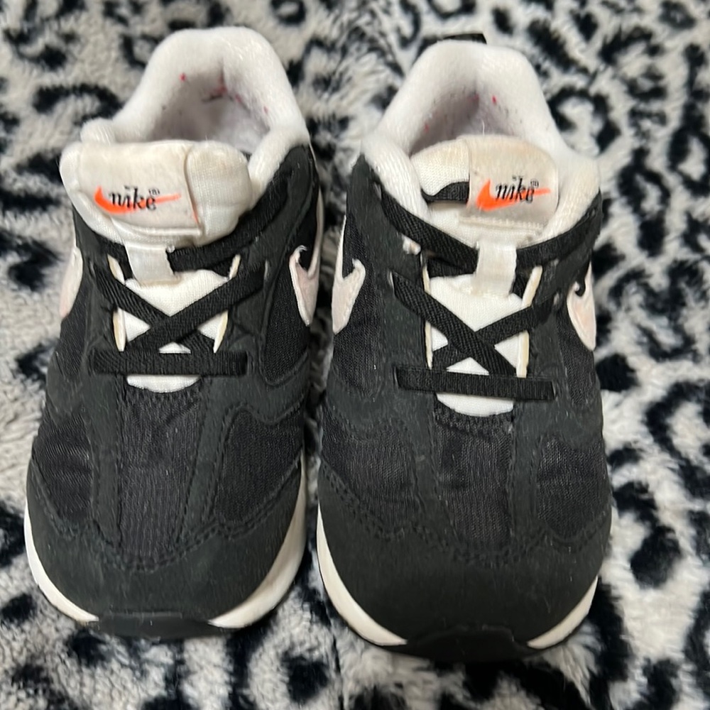 Boys Nike 9C